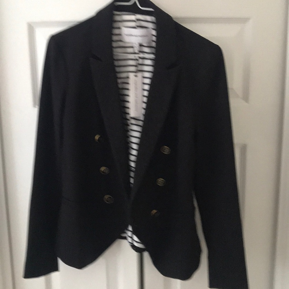 Cupcakes and Cashmere Elodie Blazer